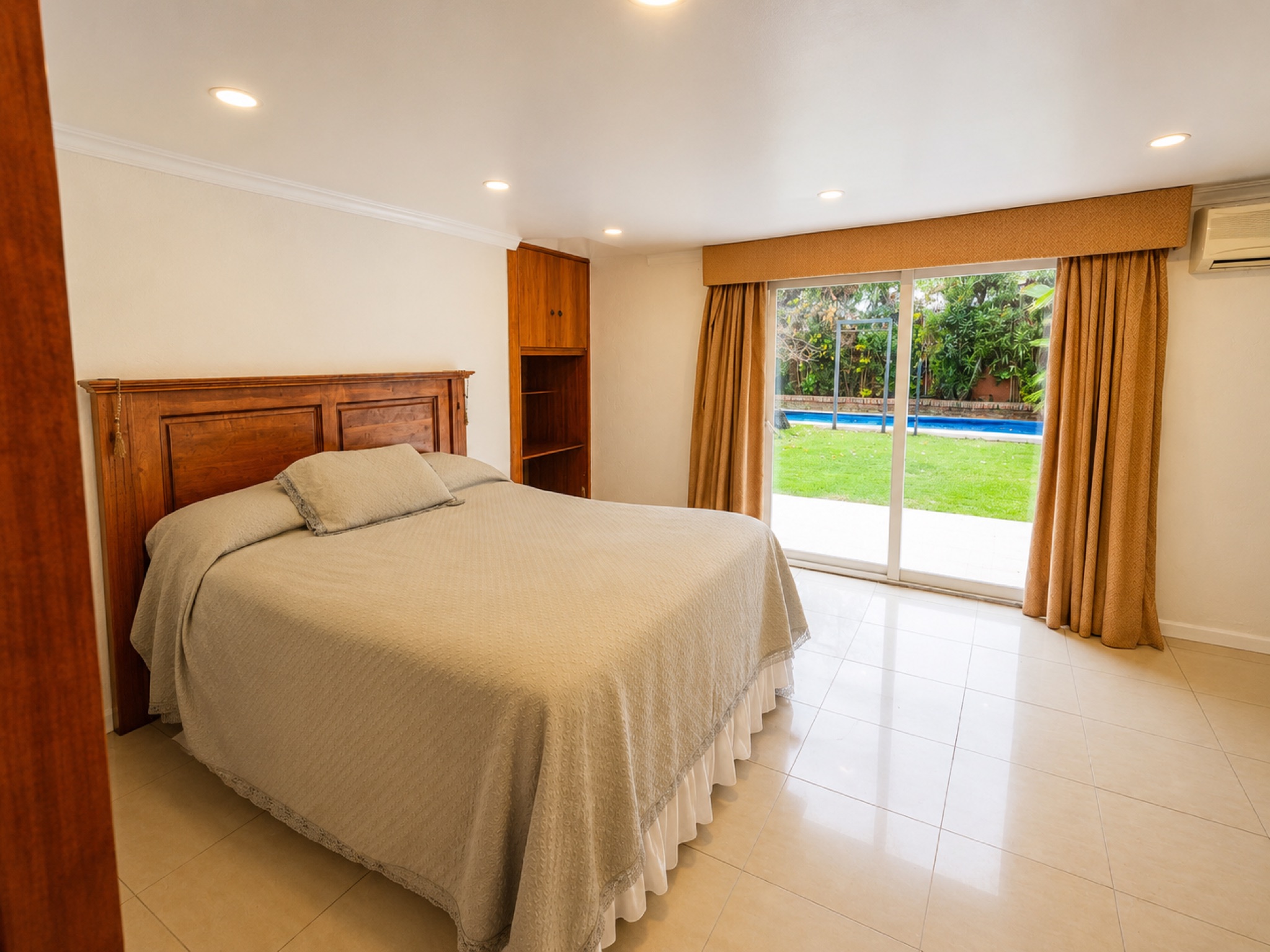 Casa en García Pica · mármol, piscina temperada y máxima seguridad — miniatura 18