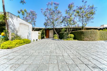 Insuperables vistas en gran parque privado · Arquitectura José Domingo Peñafiel — miniatura 3