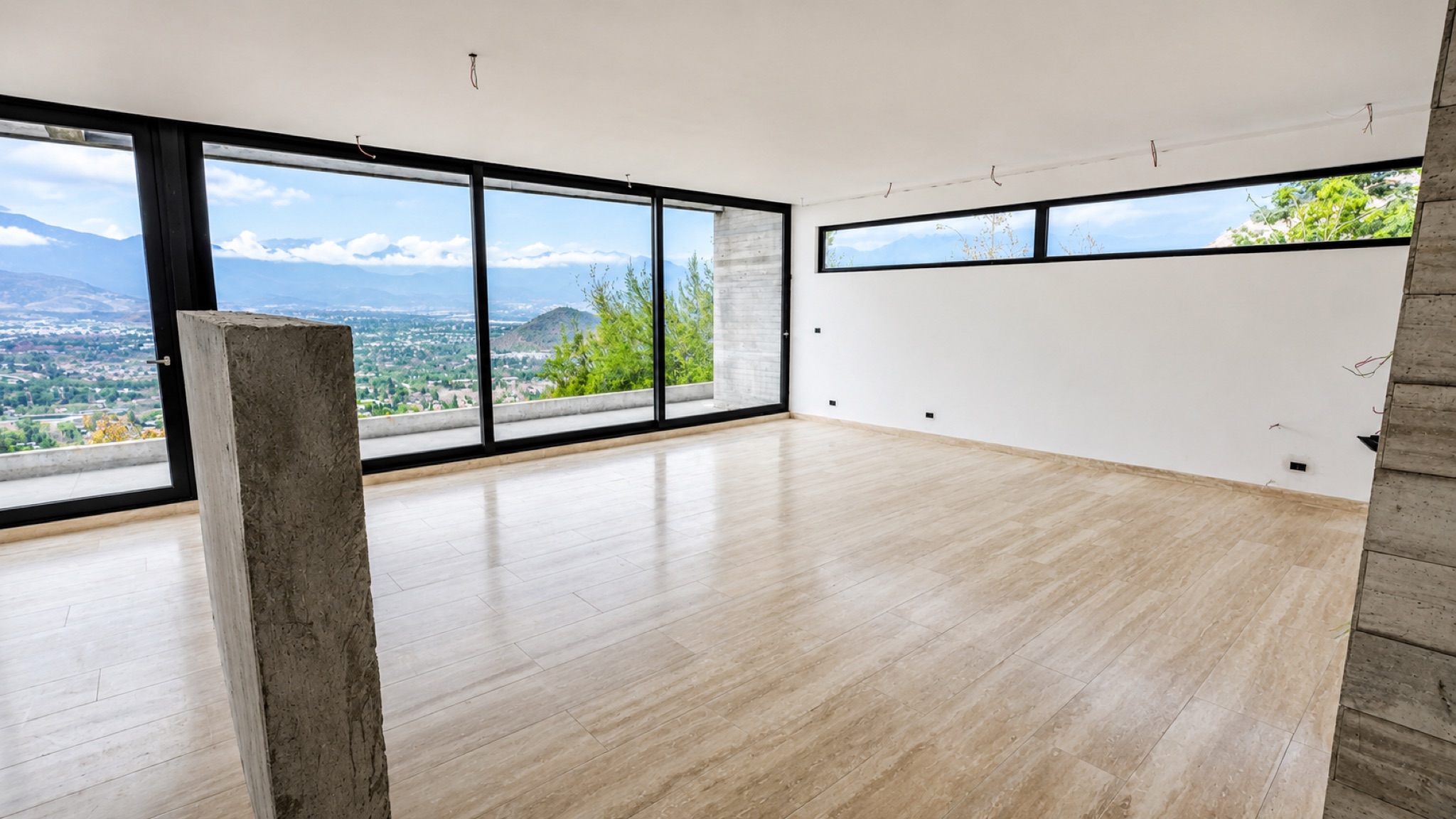 Casa contemporánea de hormigón con vista al valle · Manquecura, Lo Barnechea — miniatura 12
