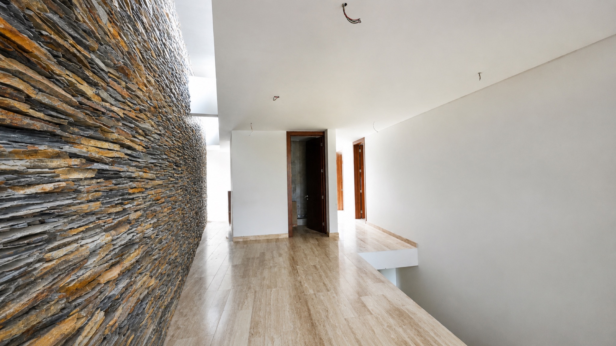 Casa contemporánea de hormigón con vista al valle · Manquecura, Lo Barnechea — miniatura 19